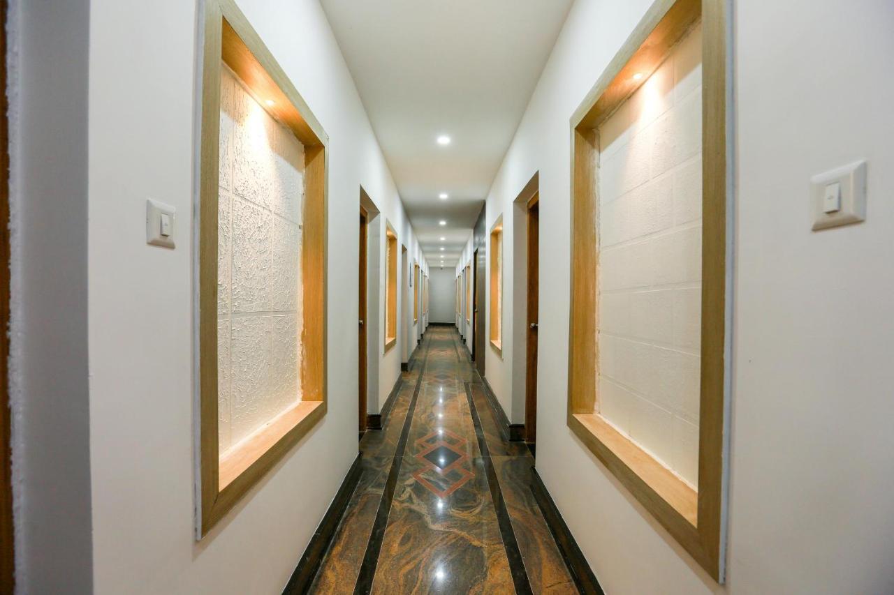 Oyo Ramis Residency Hotel Kannur Ngoại thất bức ảnh